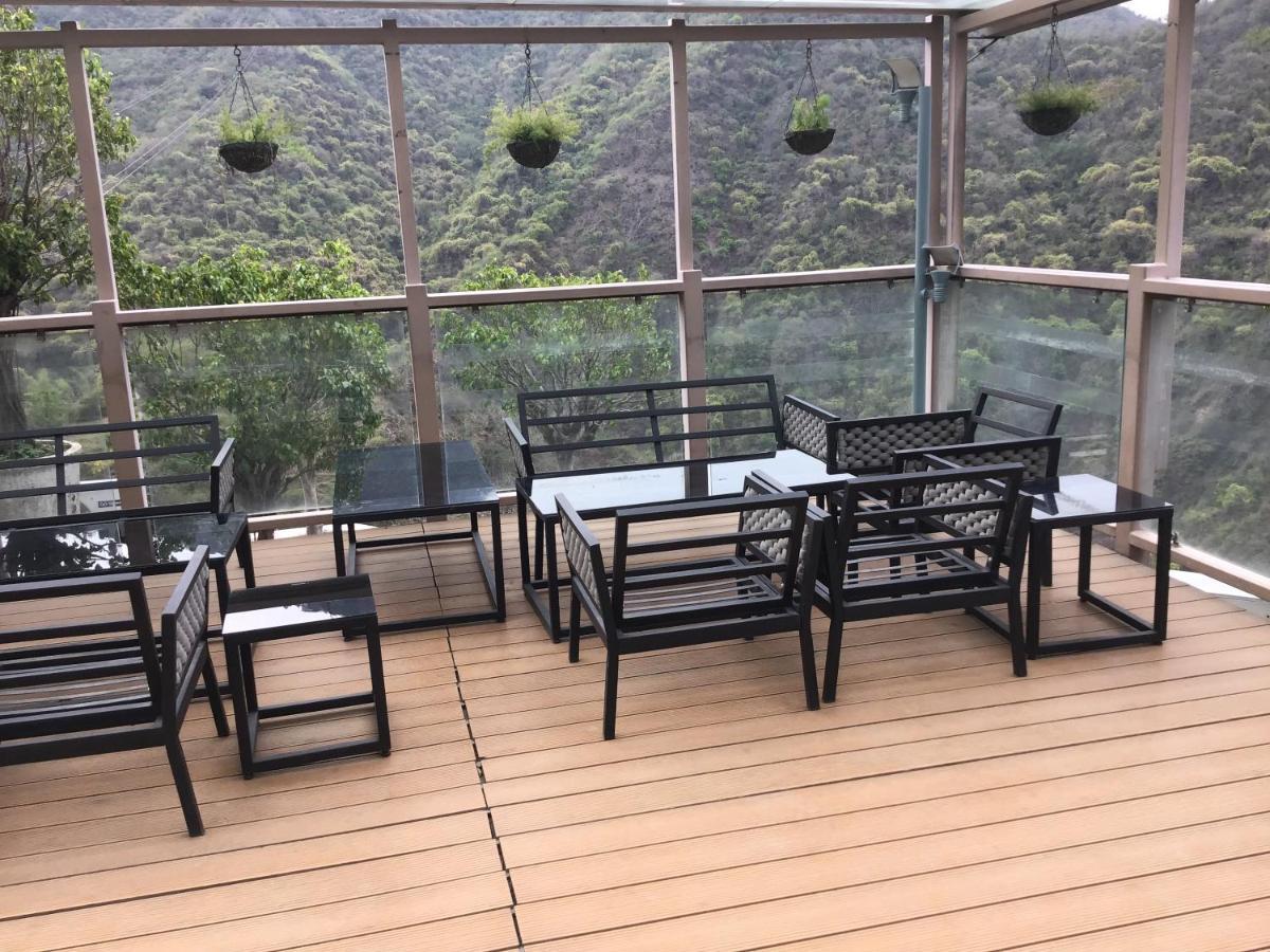 Timber Trail Base Resort - At The Foothills Of Adventure Parwanoo Exteriör bild